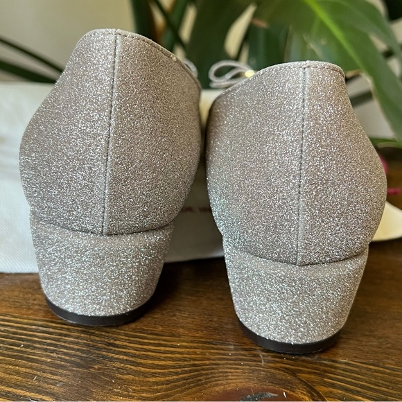 Salvatore Ferragamo Erice Vara Bow Silver Glitter Calf Leather Pumps 10B $895 - Picture 10 of 17
